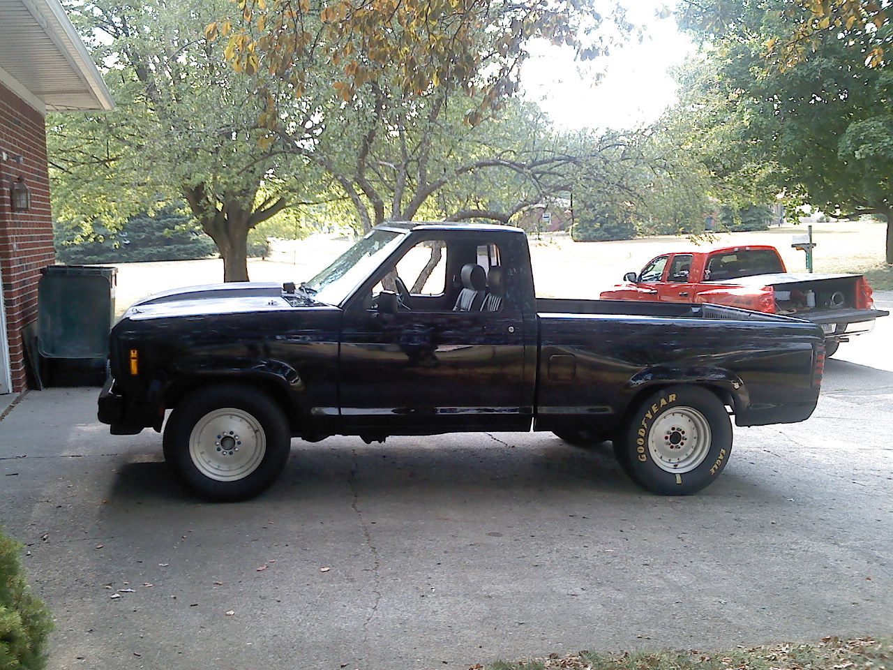 black 1985 Ford Ranger xl