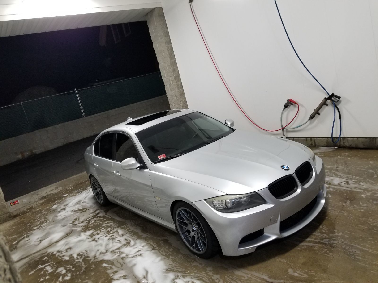 2009 Silver BMW 335xi XDRIVE picture, mods, upgrades