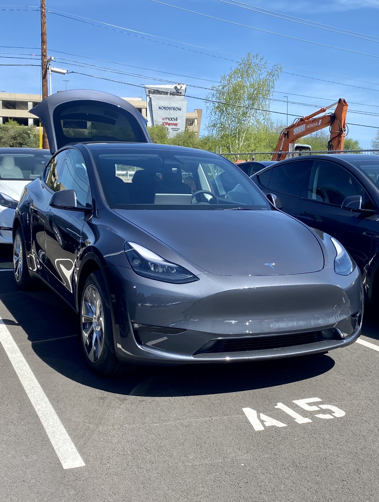 2023 Midnight Silver Metallic  I Tesla Model Y Long Range AWD 5 Seater picture, mods, upgrades