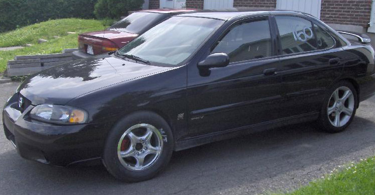black 2002 Nissan Sentra  spec-v