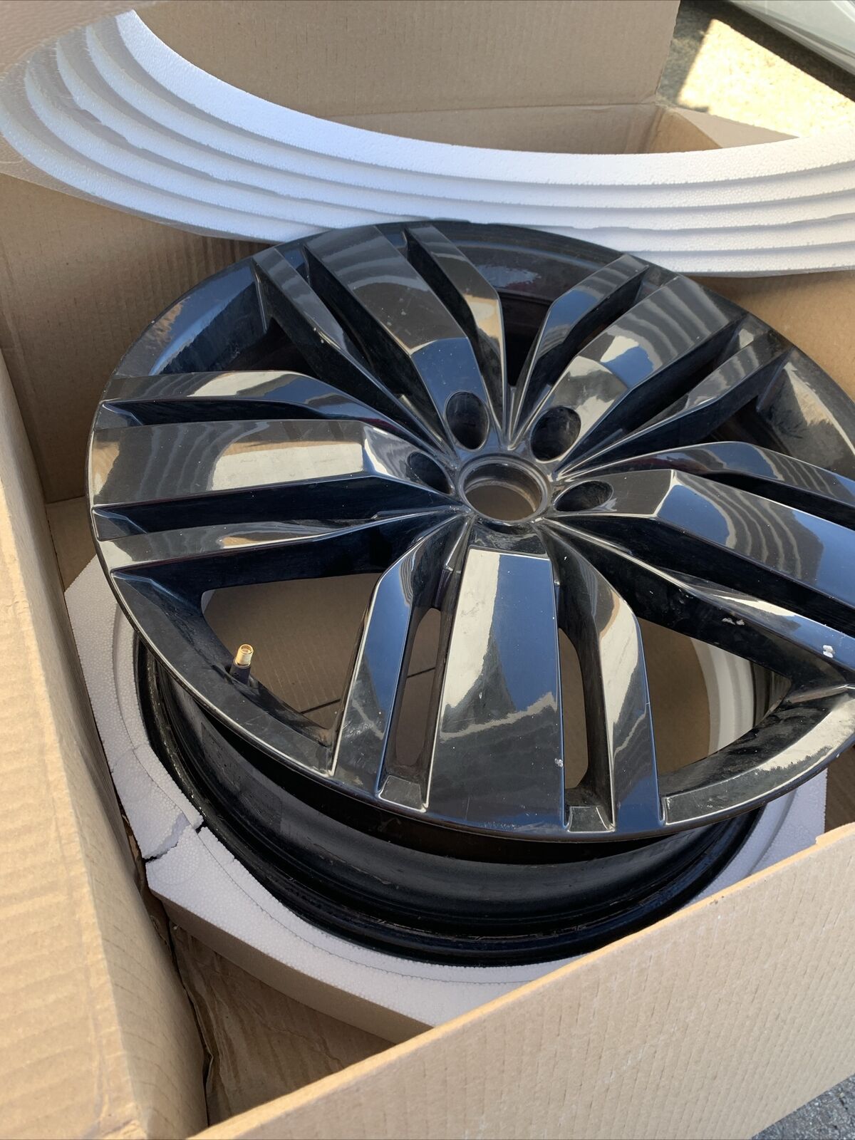 Volkswagen Atlas 2018 2019 2020 21.5” OEM Wheel Rim Mejorada Black 3QF601025J8Z8