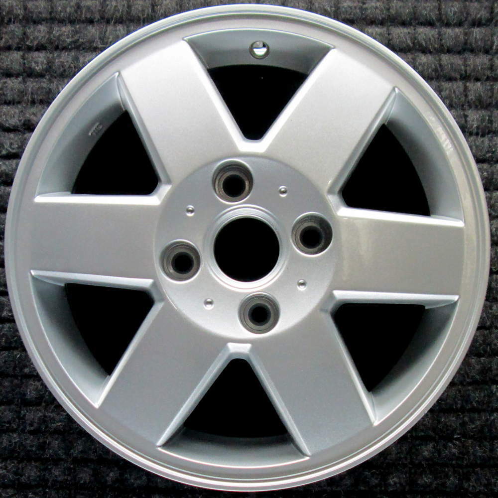 Suzuki Reno Painted 15 inch OEM Wheel 2005 to 2006