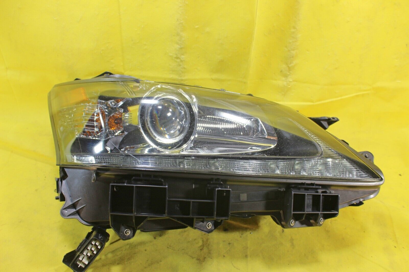 👻 LEXUS OEM - 13 14 15 GS350 Right Passenger Headlamp Light OEM - 3 Tabs Damage