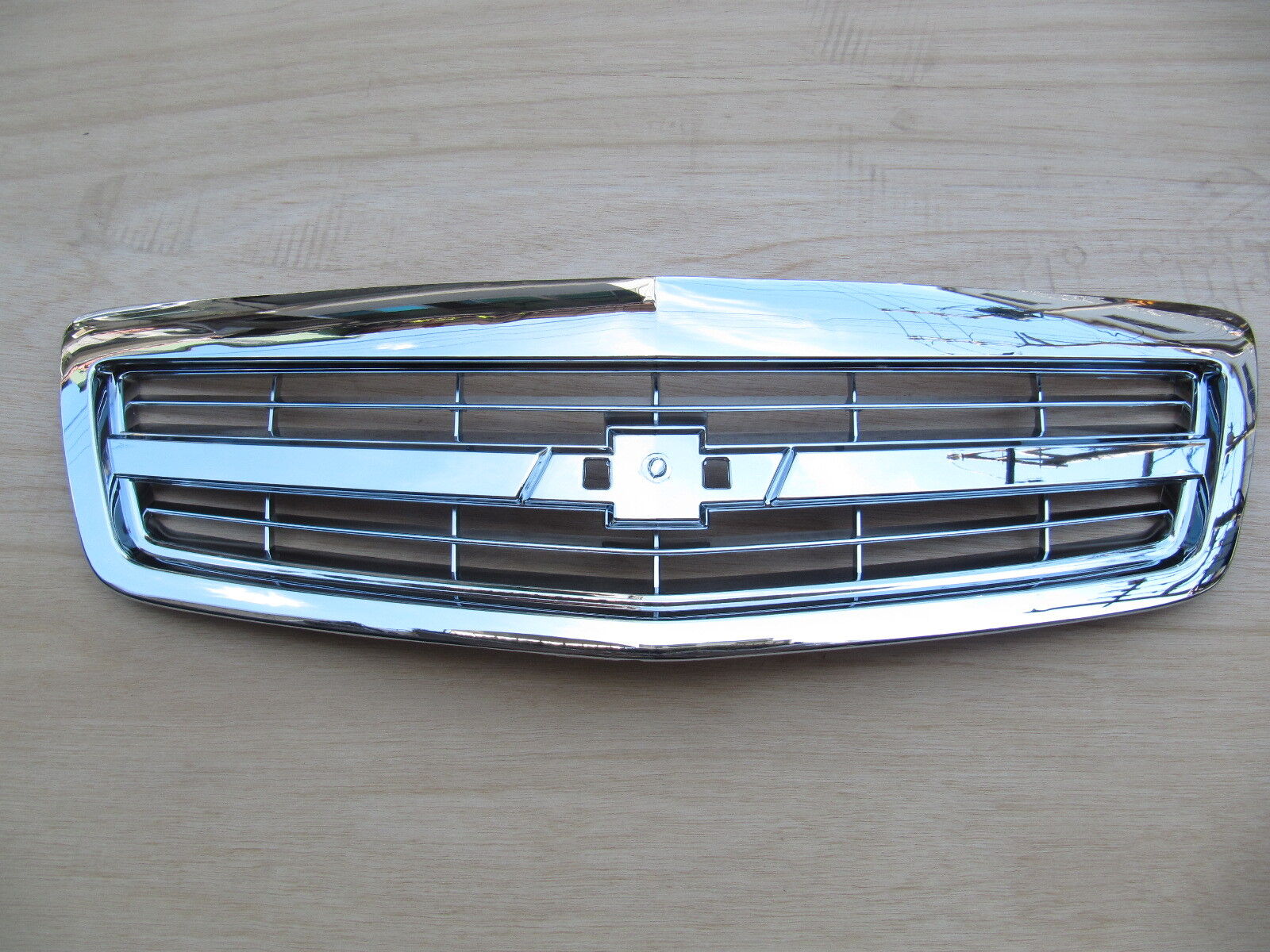 CHEVY CAPRICE PPV Holden WM Statesman Fully CHROME 2011-14 GRILLE  NO EMBLEM