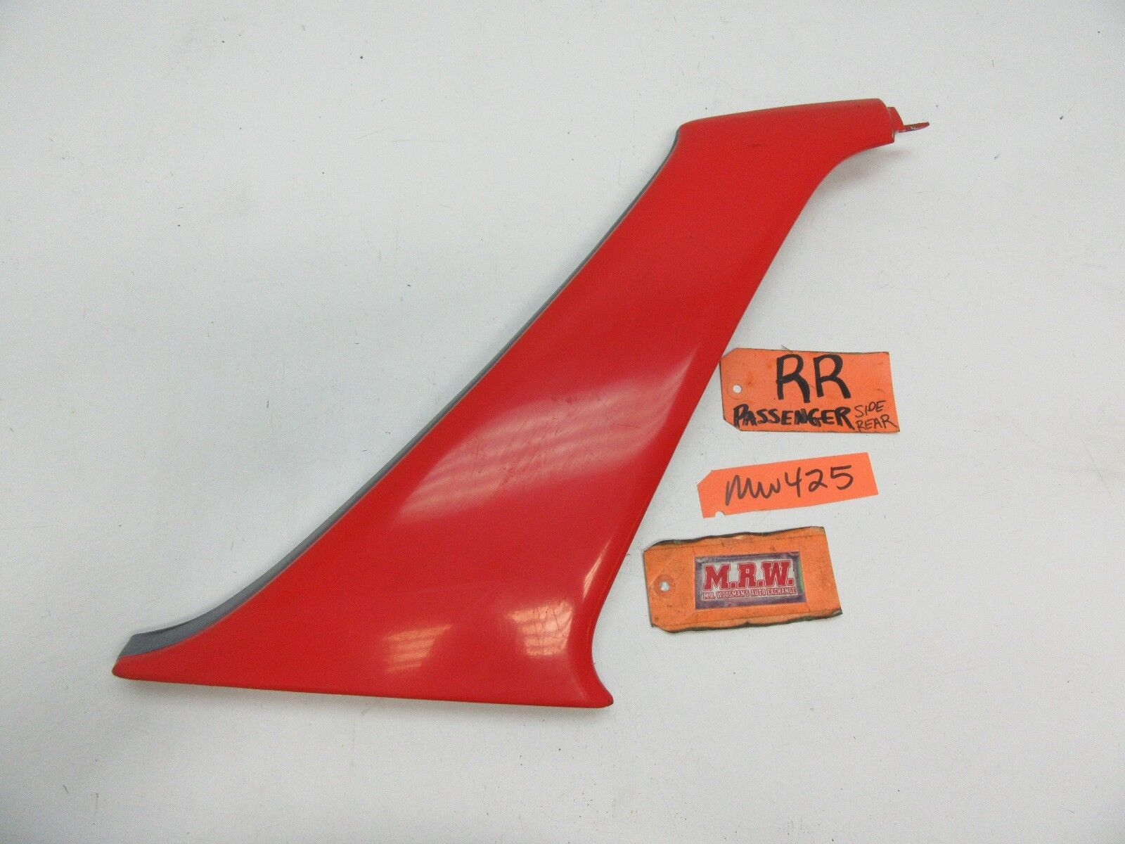 93 3000GT REAR BACK SIDE SAIL PANEL RED GLASS WINDOW QUARTER PANEL COVER TRIM R