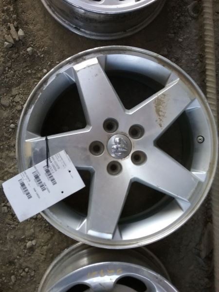 Wheel 17x6-1/2 Aluminum Painted Silver Fits 07-09 CALIBER 574232