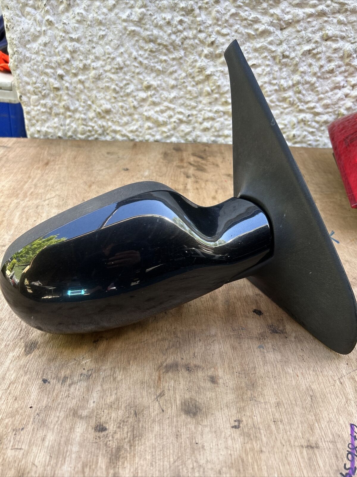 Renault Clio Mk2 Drivers Mirror Right Side Electric Mirror