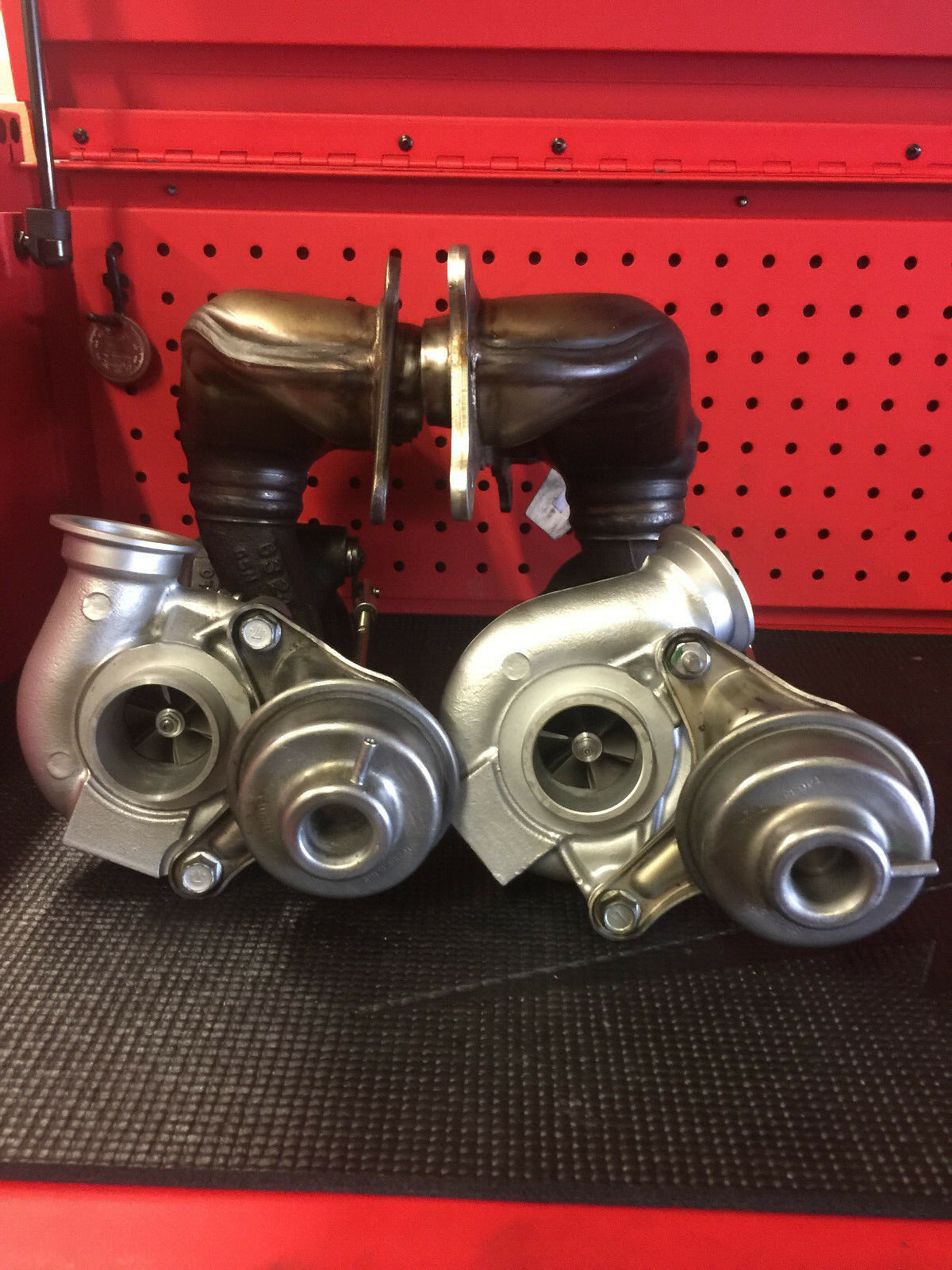 BMW E90 E91 335i 335is 335xi N54 - Pair of Turbo Chargers 07-13