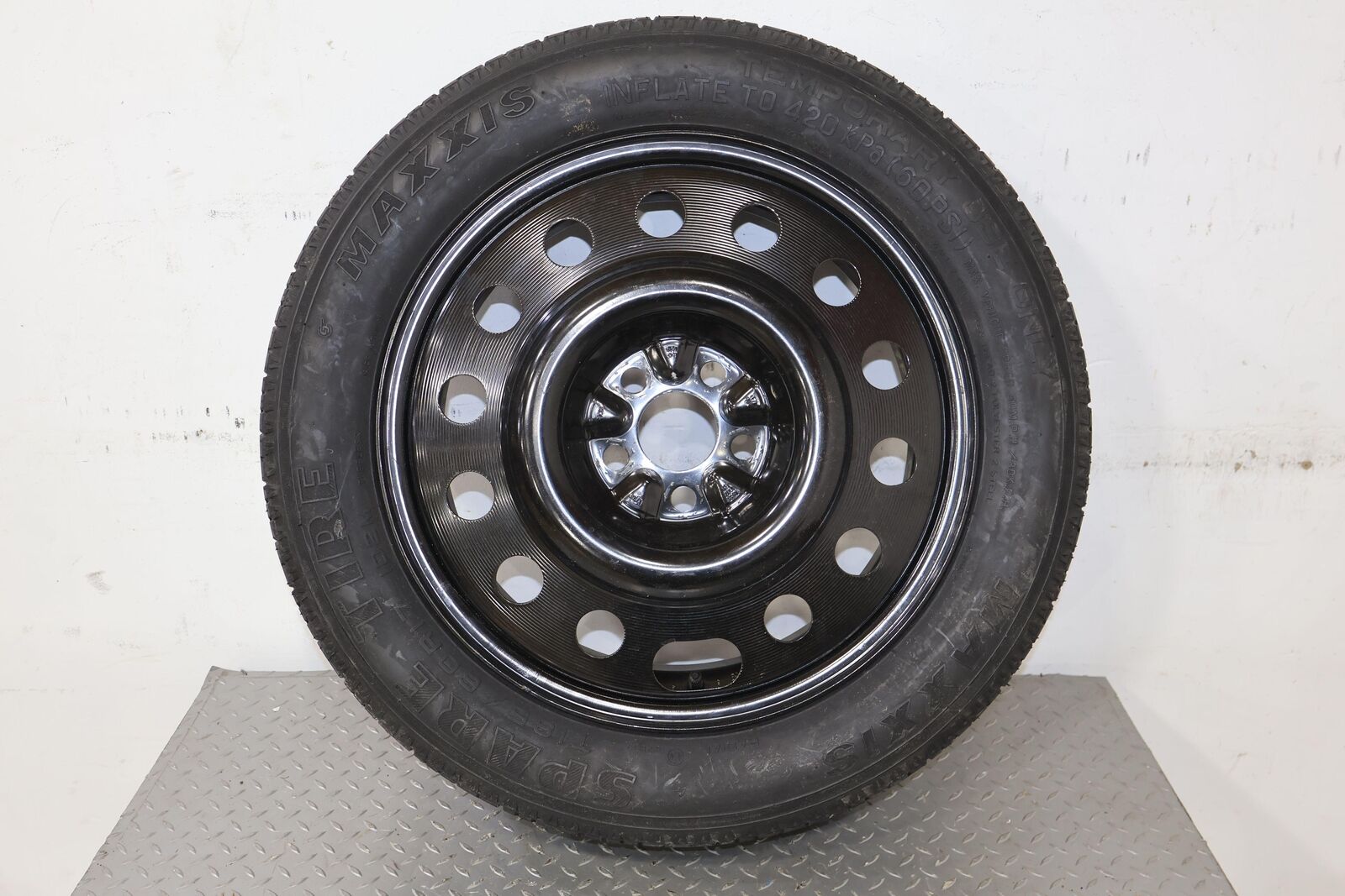 02-05 Ford Thunderbird 17x5Aluminum Compact Spare Wheel W/Temporary Tire