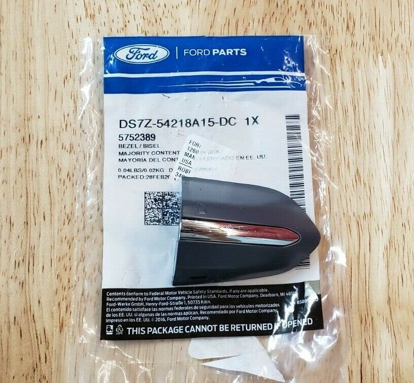 NEW 2015-2020 Ford Fusion / Edge DRIVER Side Door Handle BEZEL / COVER, OEM