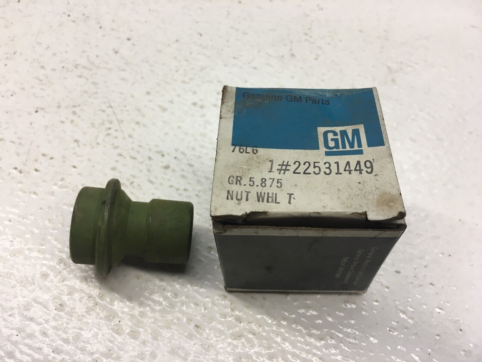 NOS 1985-90 GM Wheel Cover Hubcap Lock Nut 22531449