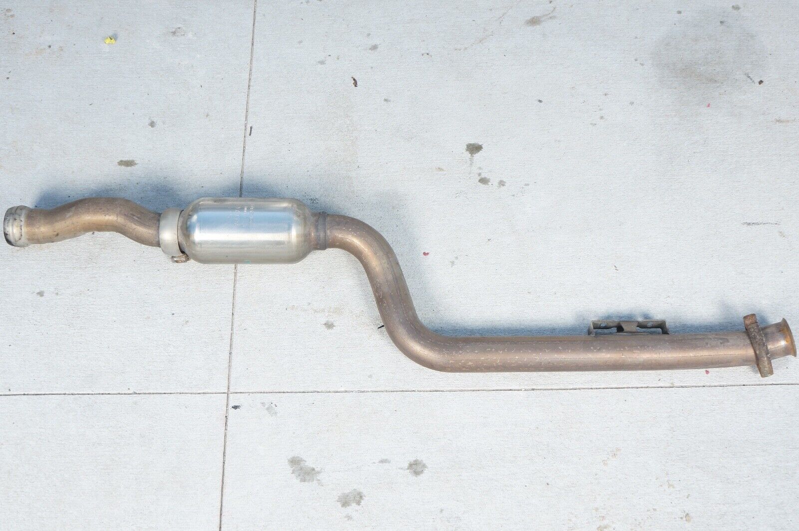 12 MERCEDES C250 SPORT MID SECTION EXHAUST A 212 491 00 01 OEM 12 13 14