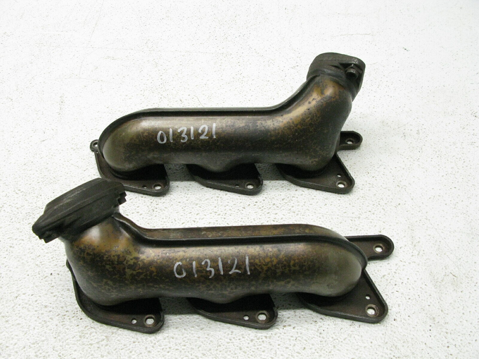 07-11 MERCEDES W251 R350 ML350 LEFT RIGHT EXHAUST MANIFOLD HEADERS 013121