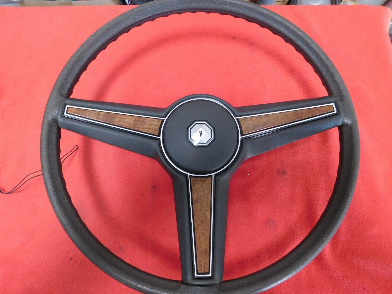 1981 Pontiac Grand Prix G Body Steering Wheel Horn Button Waxberry