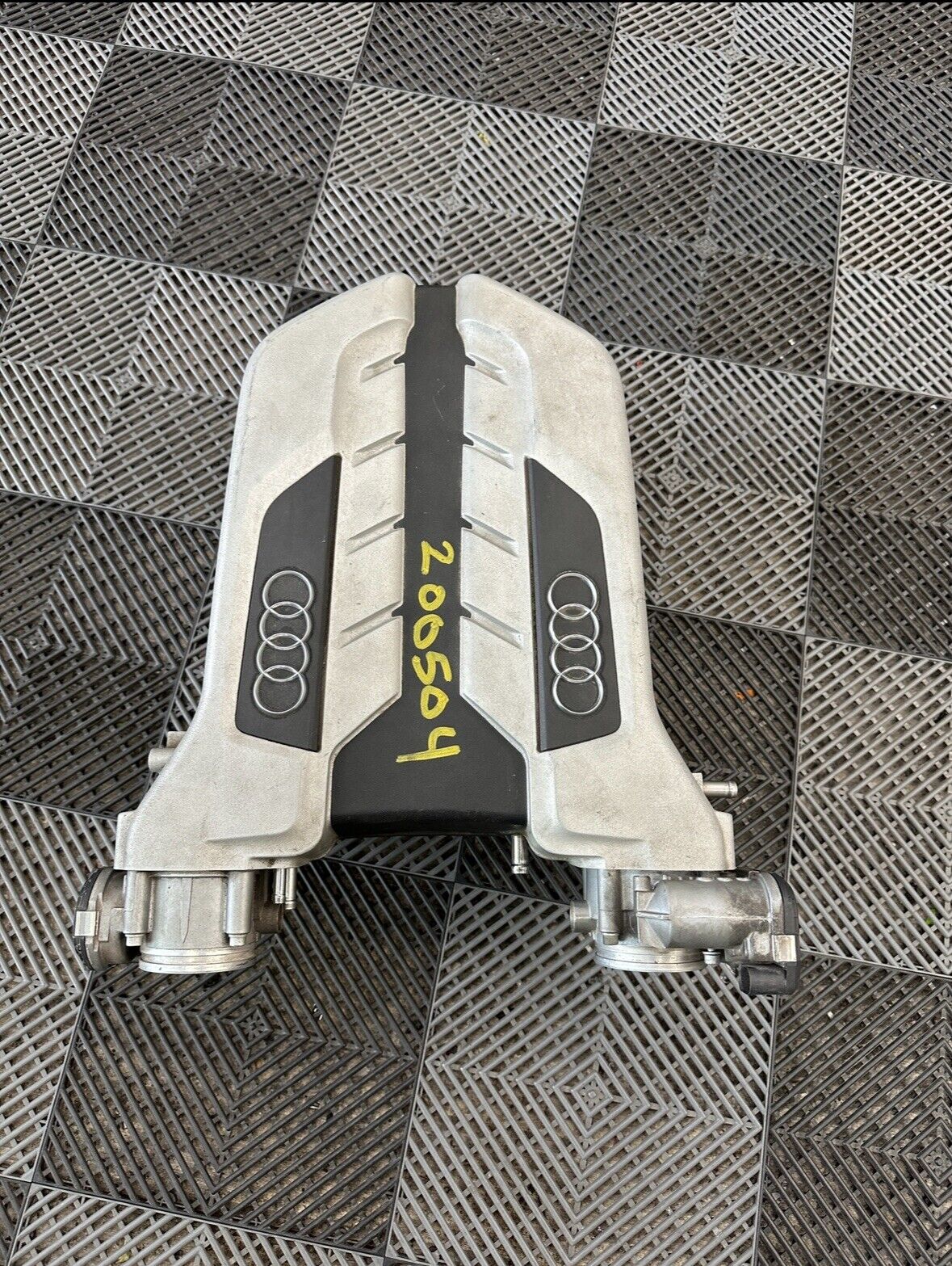 Audi R8 V8 Intake Manifold Gen 1