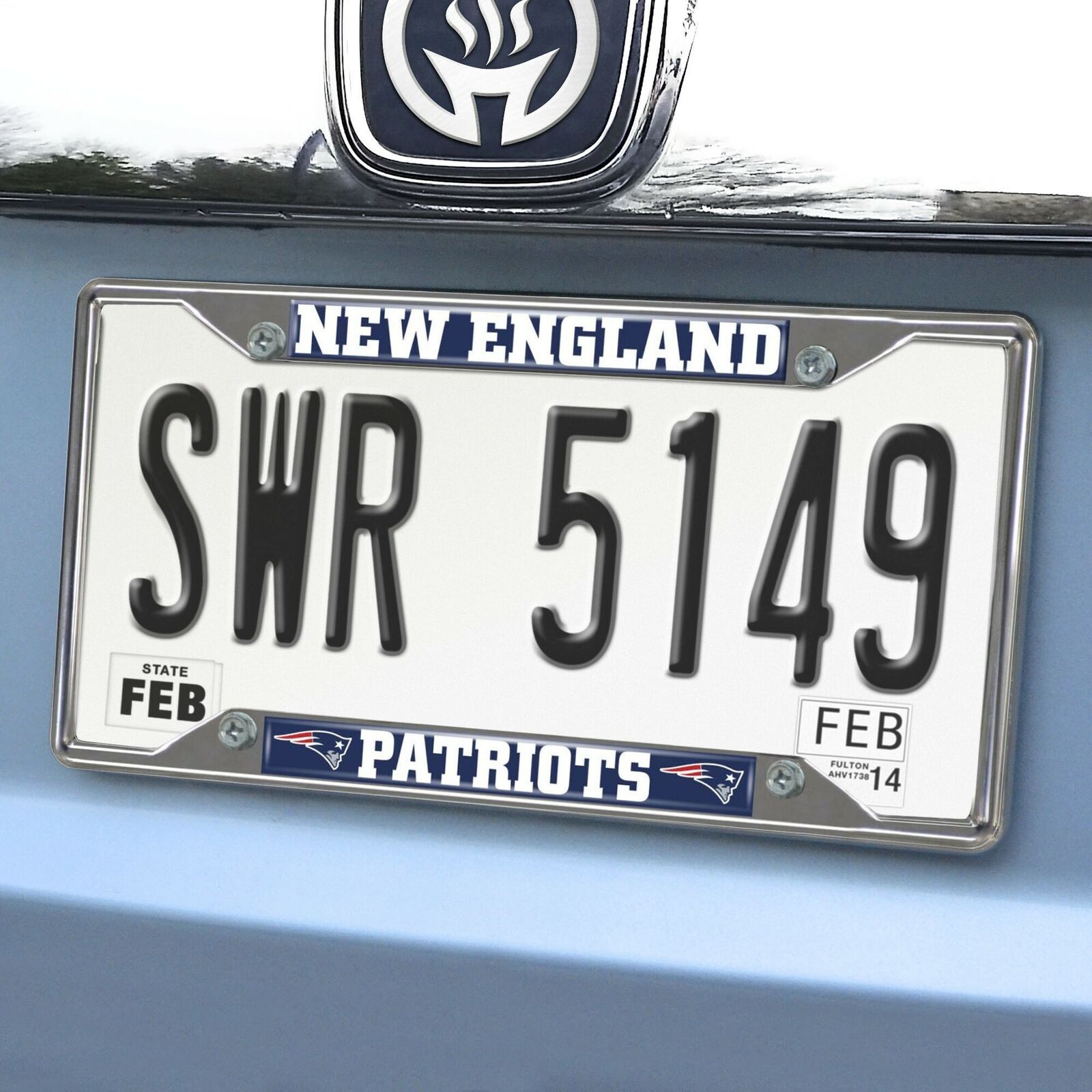 Fanmats 17211 New England Patriots Chrome Metal License Plate Frame 6.25