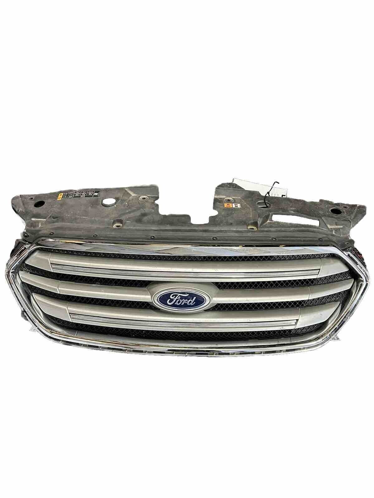⭐️ 2013 - 2019 Ford Taurus Limited Gray Chrome Upper Grille Assembly OEM