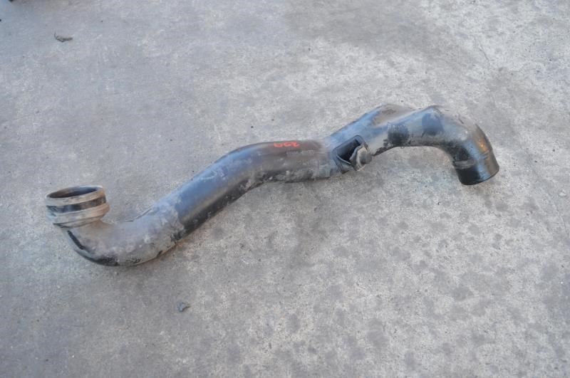 1994 1995 1996 1997 TOYOTA PREVIA AIR INTAKE CLEANER DUCT PIPE TUBE 17361-76010