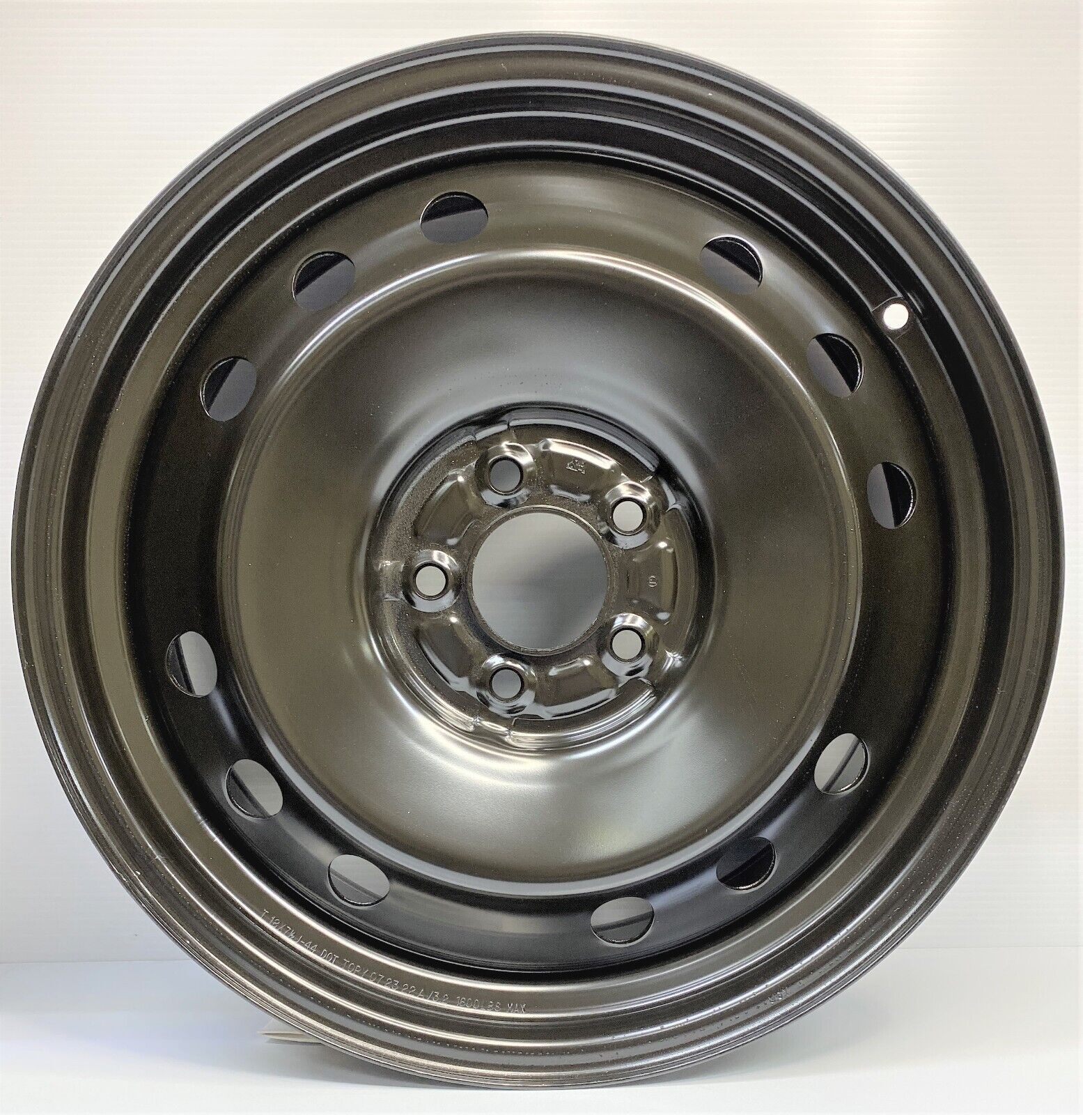 18 Inch 5 on 4.5  Black  Steel  Wheel  Fits   Zephyr   MKZ   42855-70