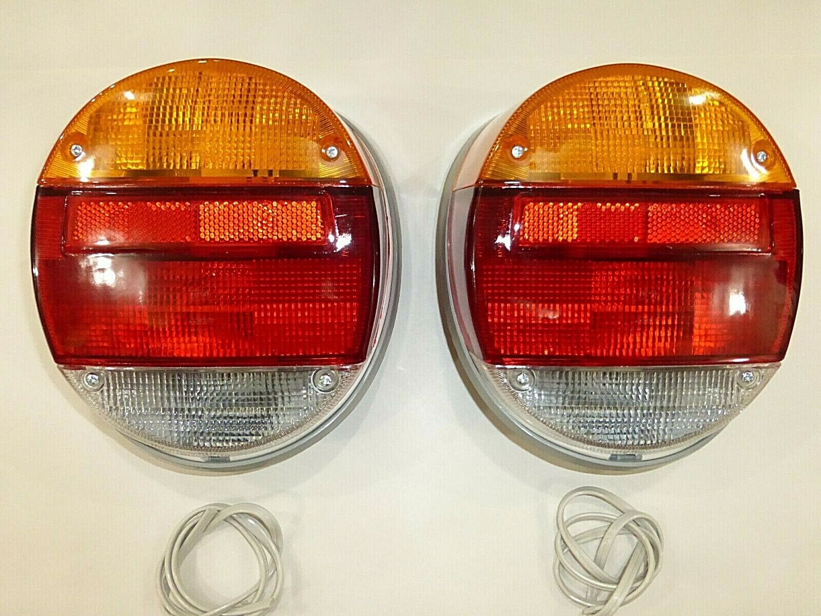 TAIL LIGHT ASSEMBLY FITS VOLKSWAGEN TYPE 1 VW BUG & SUPER BEETLE 1973-1979 PAIR