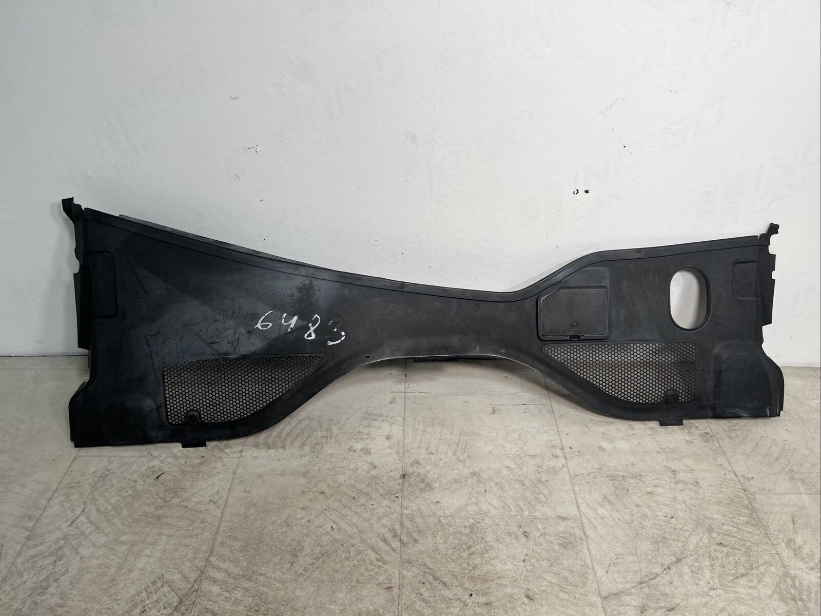 2012-2018 AUDI A7 QUATTRO FRONT WINDSHIELD COWL PANEL COVER GRILL GRILLE OEM