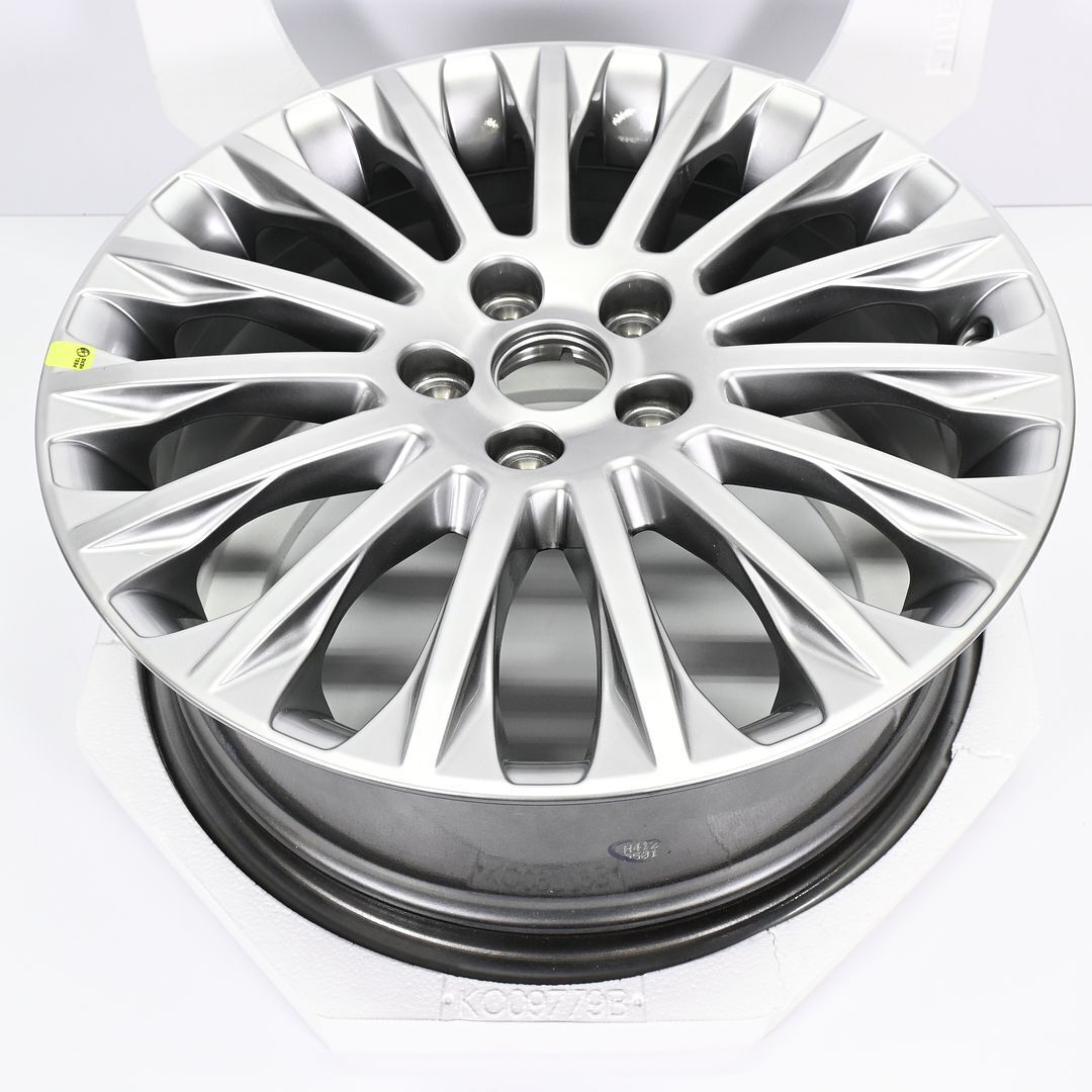 Genuine OEM Ford 2015-2016 Lincoln MKZ Wheel Alloy FP5Z1007A