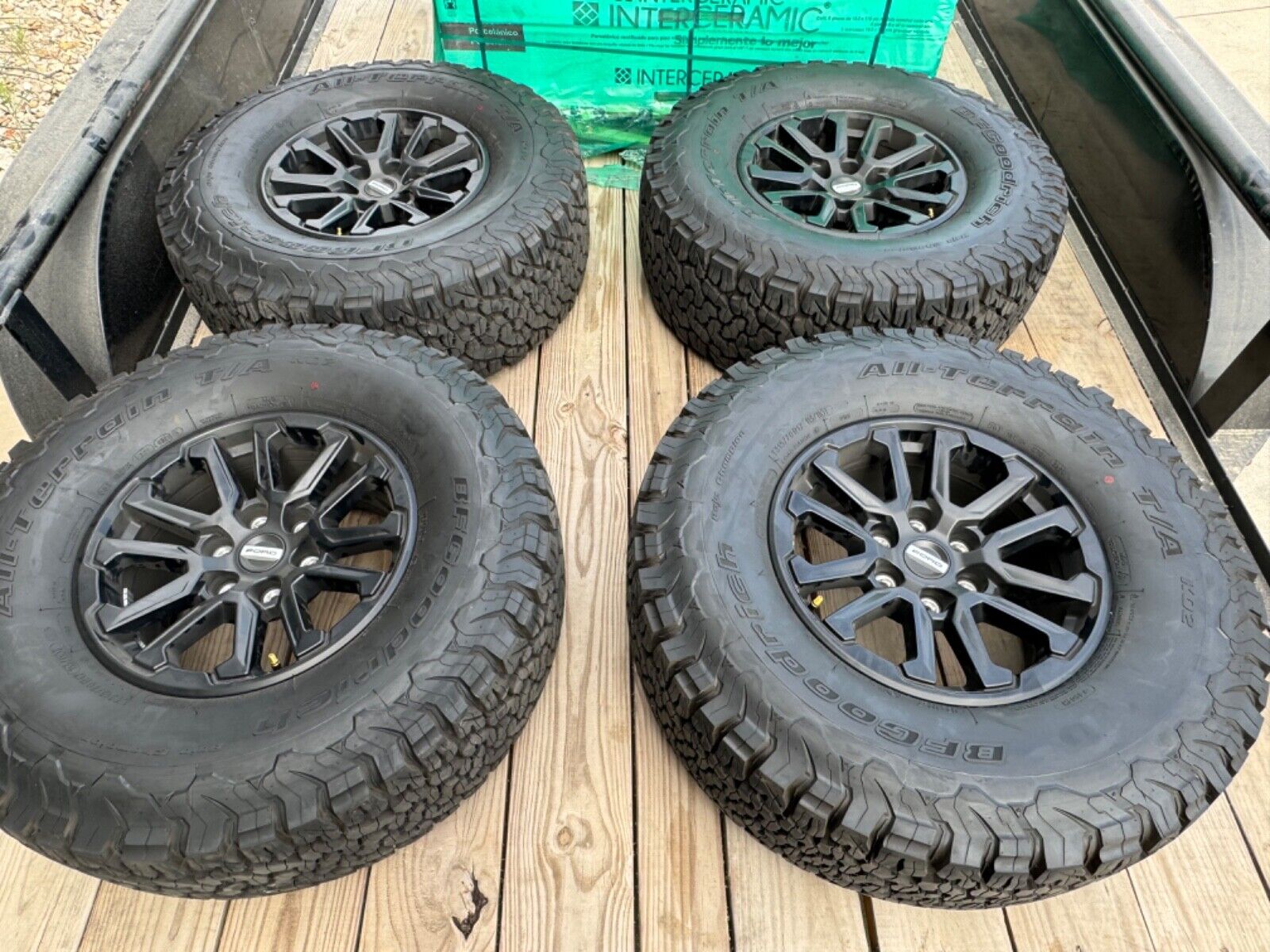 NEW Ford Raptor 35in OEM factory wheels Tires f150 2024 2025