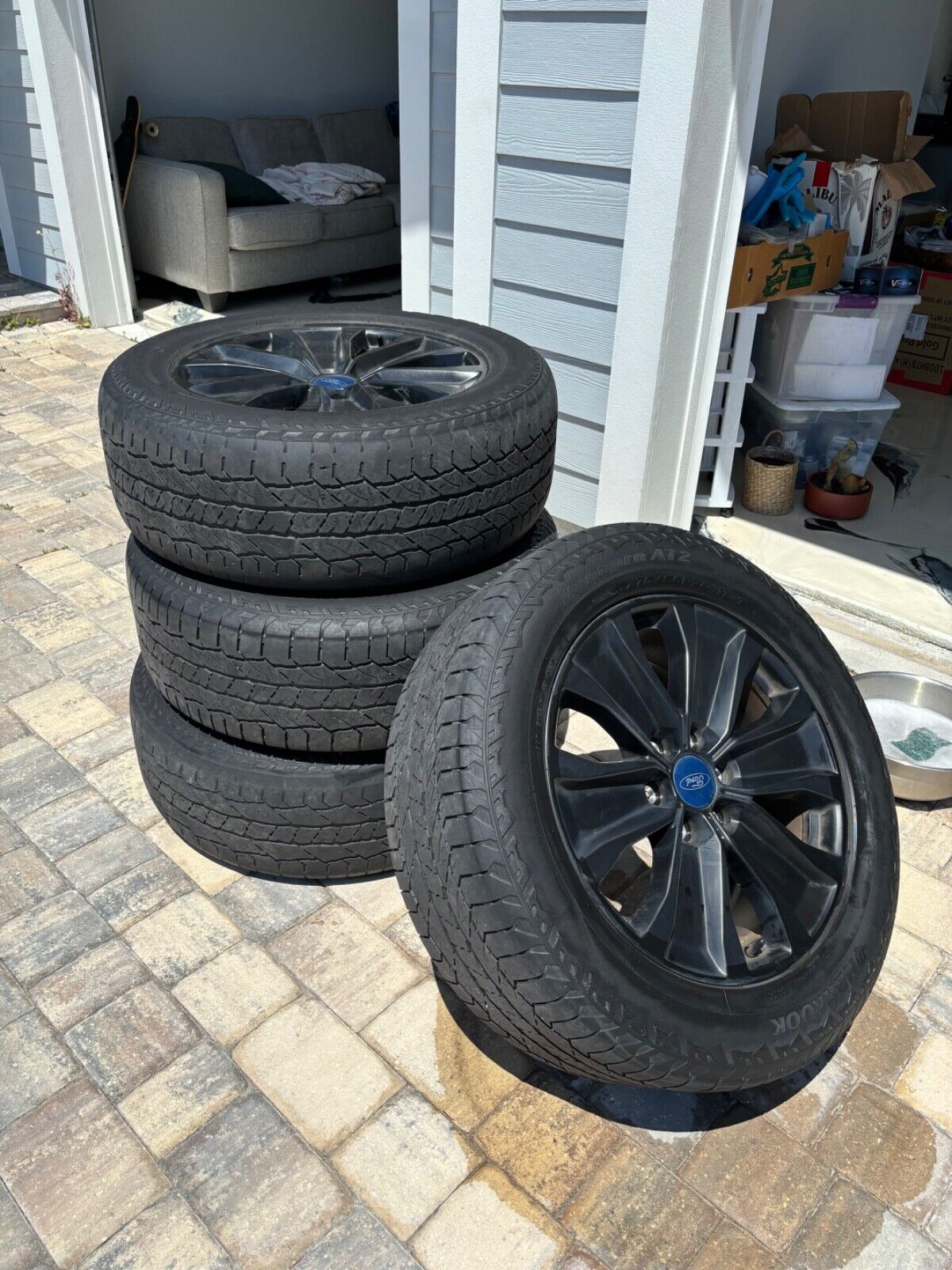 Ford F-150 Original Tires and Rims 20” 275/55R20 113T 