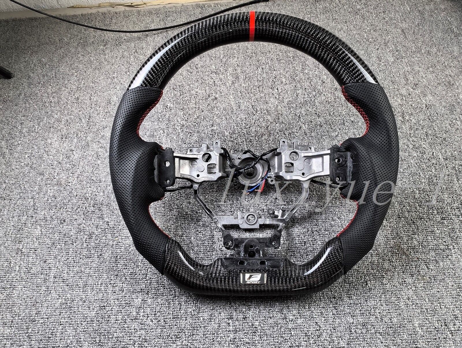 for Lexus IS 250 200 350 200 ISF GS RC F 2015+ Carbon fiber steering wheel Frame