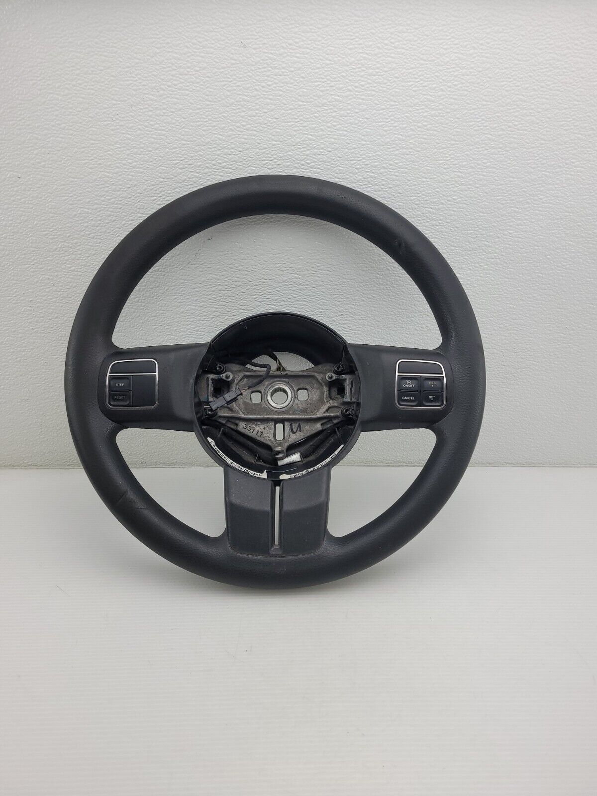 2012 JEEP PATRIOT STEERING WHEEL WITH CRUISE CONTROL 1SL84XDVAF OEM 12 