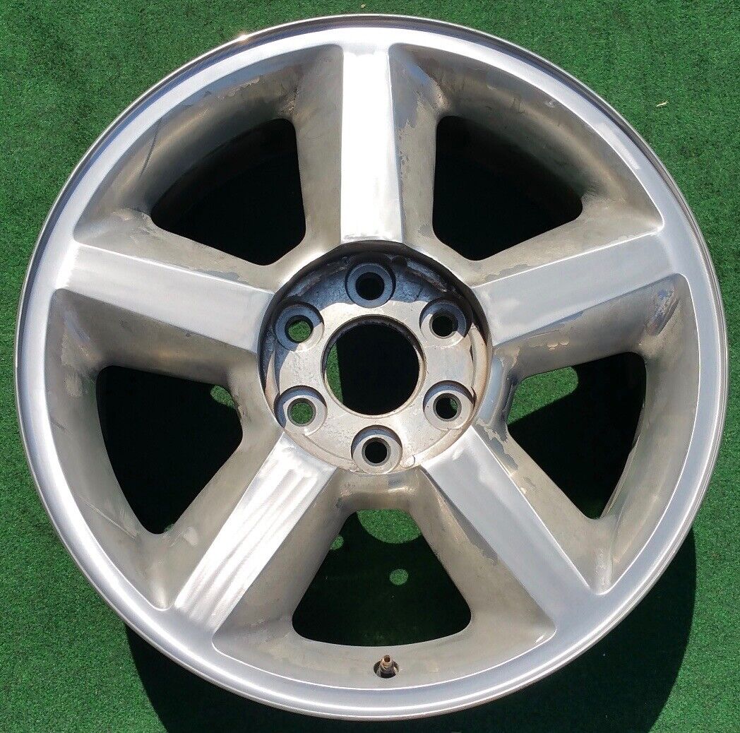 Factory OEM Chevrolet Tahoe Wheel 20 in Avalanche Suburban Polished LTZ GM 5308