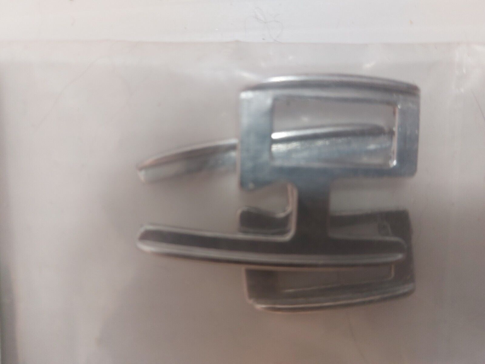 1932 Ford 3 Window Coupe Windshield Frame clips, B-701276-B
