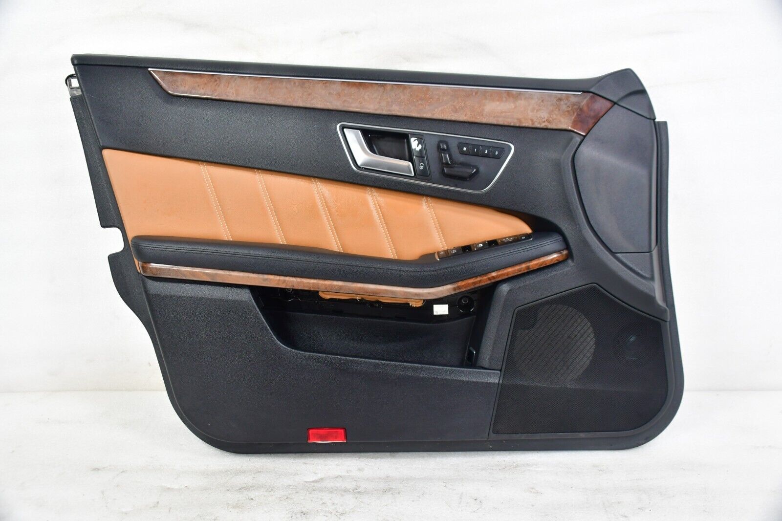 💎 10-13 Mercedes W212 E550 E63 AMG Front Left Side Interior Door Panel OEM