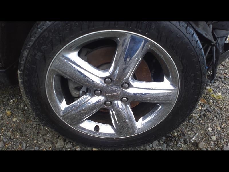 Used Wheel fits: 2013 Dodge Durango 20x8 aluminum chrome Grade A