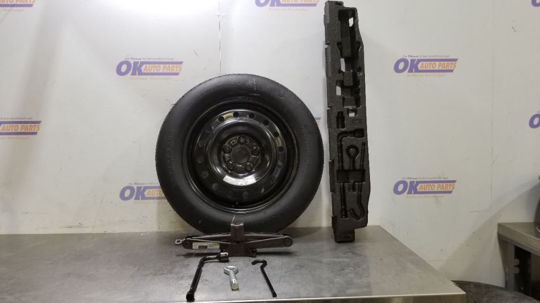 19 2019 ACURA MDX COMPACT SPARE 17X4 STEEL WHEEL RIM WITH TIRE AND JACK KIT