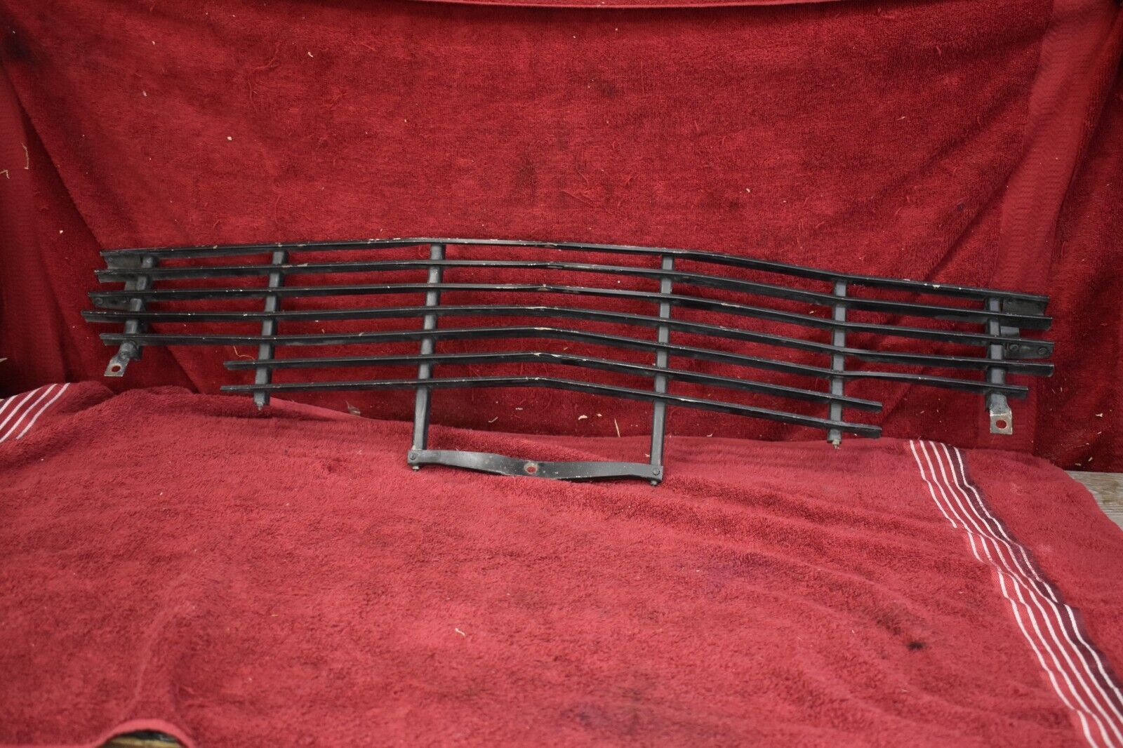 70-72 Datsun 240Z front grille OEM used *READ