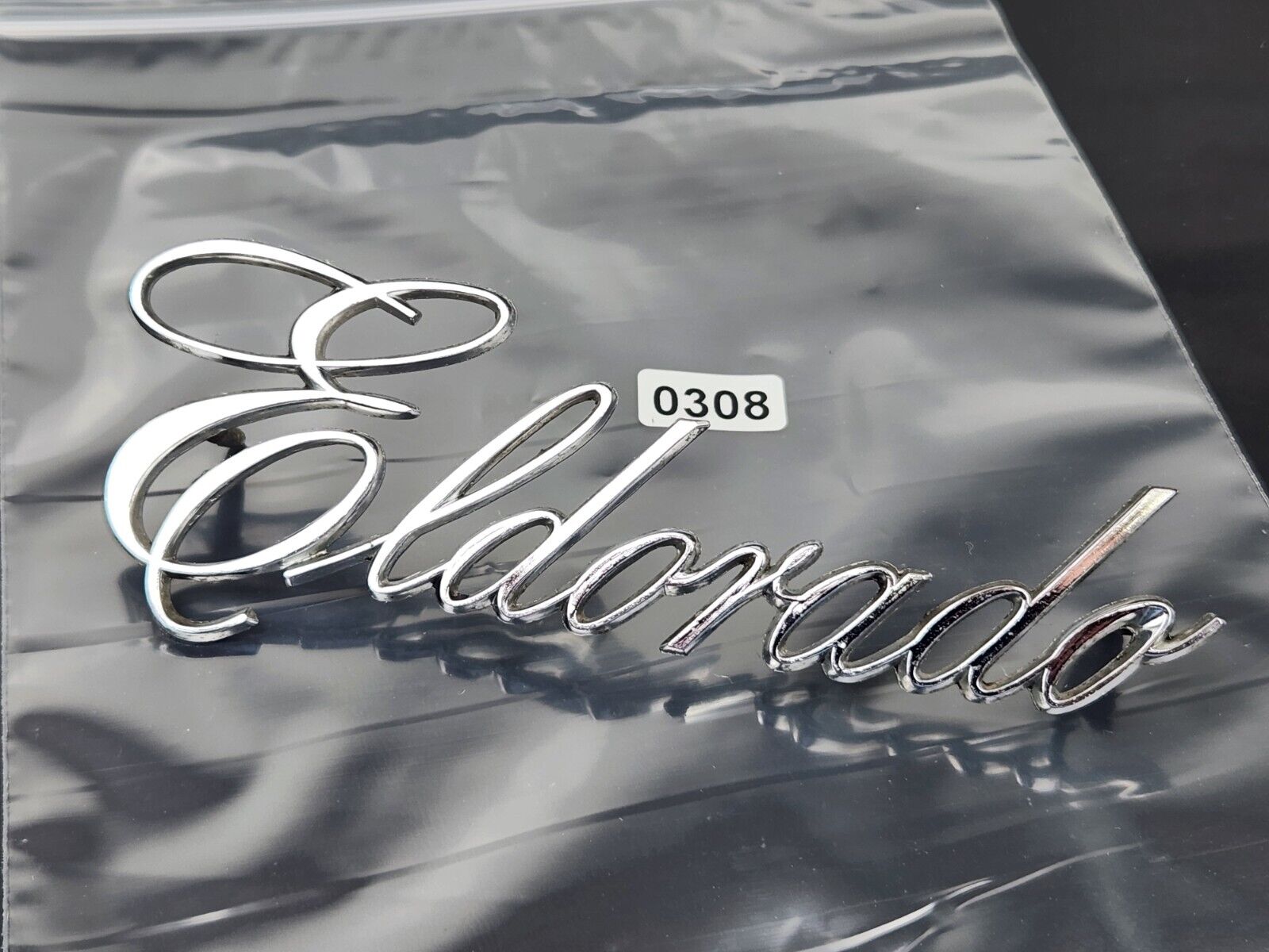 NICE OEM 1971-76 Cadillac Eldorado Script Emblem 1498995 GM 9882666 0308 A15