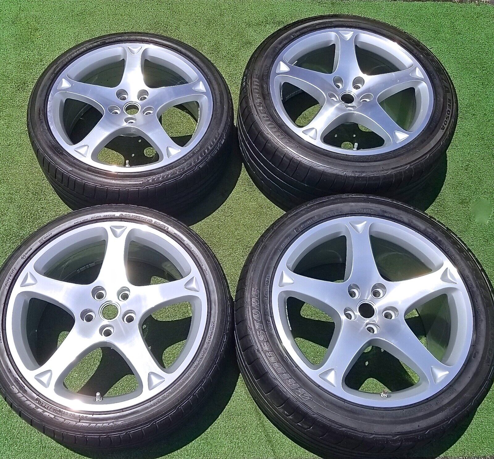 Factory Ferrari California Wheels Tires Set of 4 Authentic Genuine OEM Original