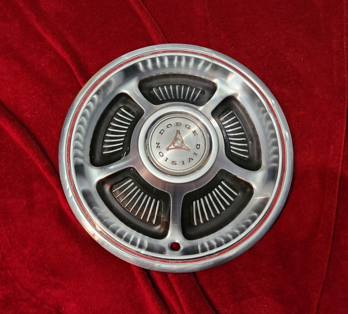 1970 Dodge Charger RT Hubcap Coronet Wheel Cover 