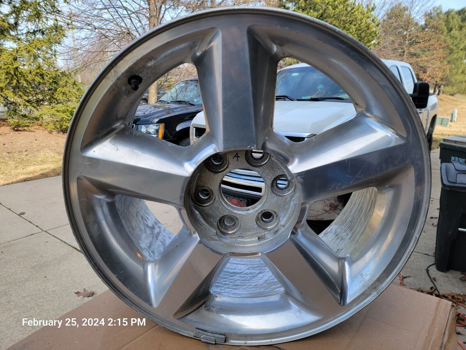 Avalanche Tahoe Suburban Wheel Polished 20 inch LTZ OEM GM Style 5308. Delivery?