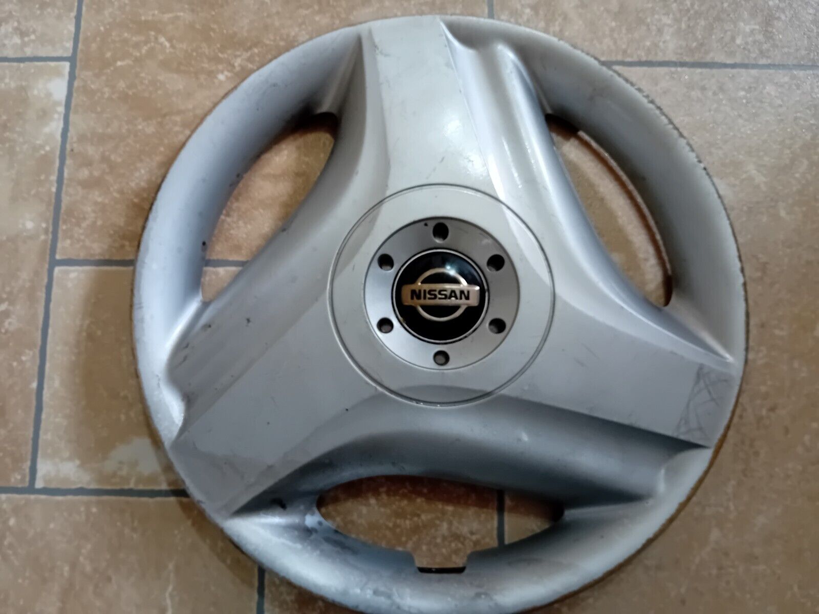 Single Nissan Almera Tino Wheel Trim Hub Cap x1 Genuine Ref 2cpm