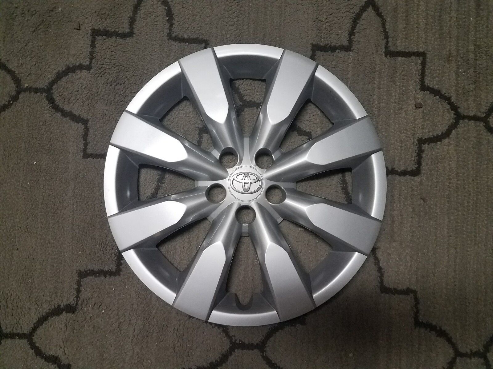 1 Brand New 2014 14 2015 15 2016 16 Corolla 16” Hubcap Wheel Cover 61172