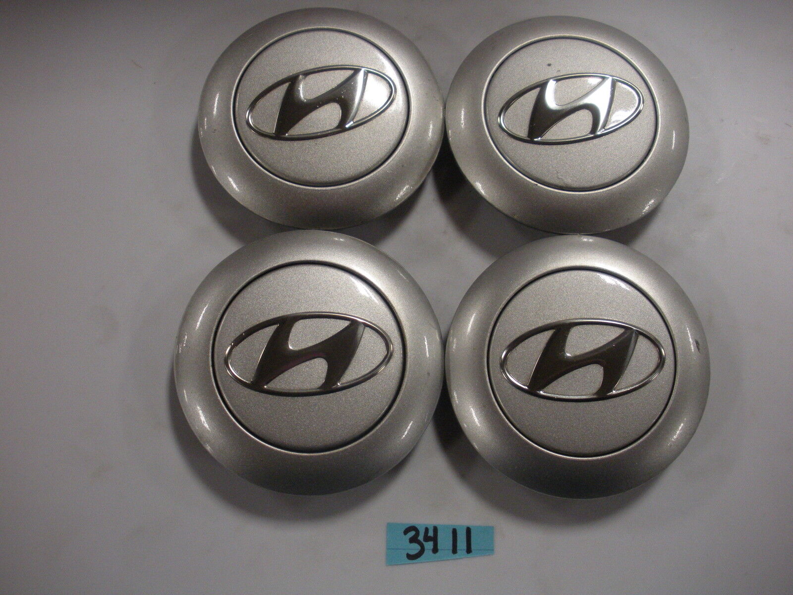 Center Caps Hubcaps Hyundai Entourage 52960-4D100 Wheel OEM Set 07 08 09 10