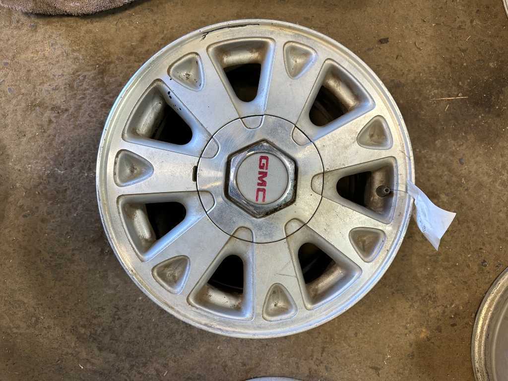 1999-2001 GMC Jimmy S15 OEM 15x7 7 Spoke Aluminum Wheel OPT YC7