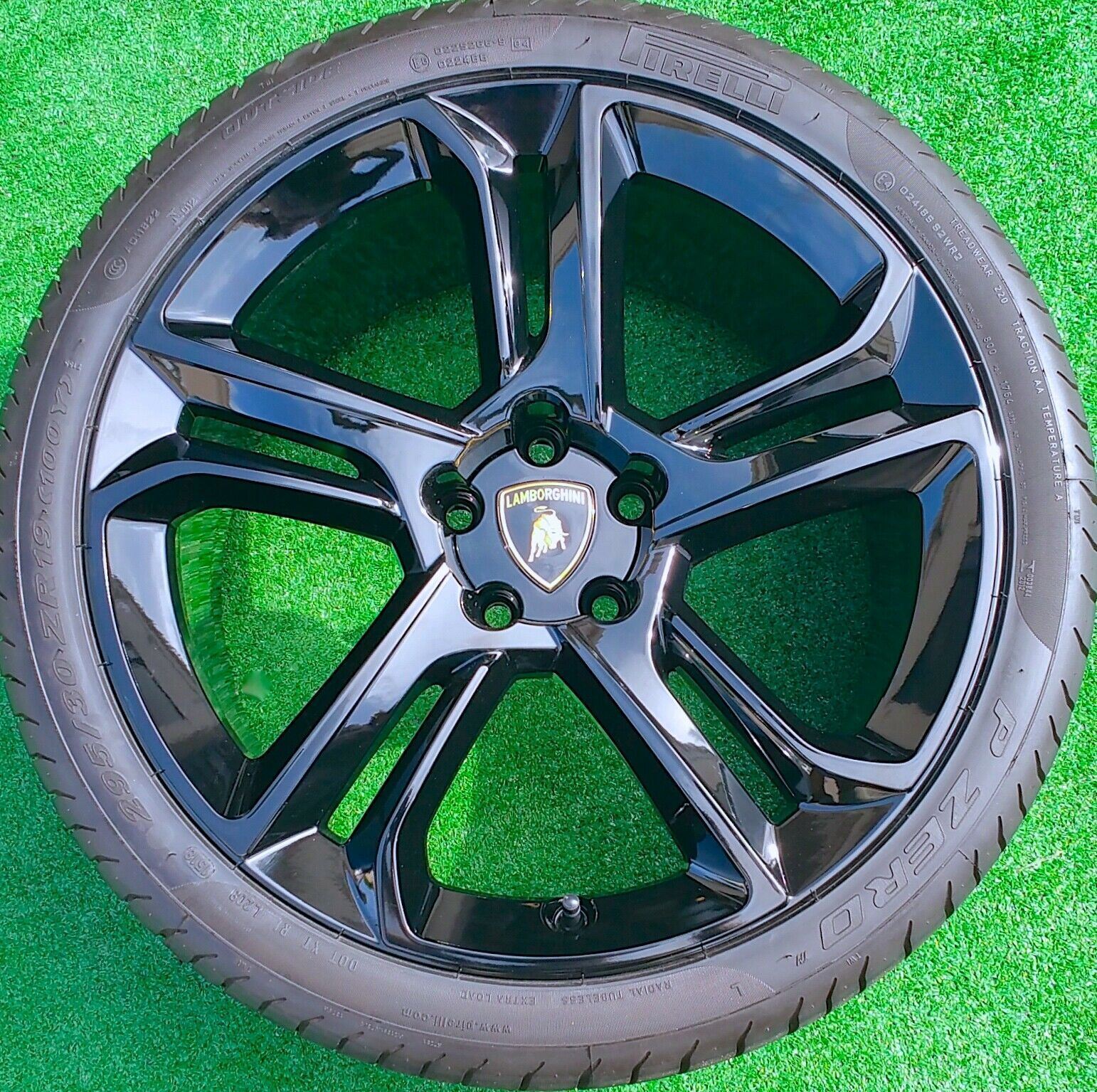 Factory Lamborghini LP560 Wheels Tires Apollo Black OEM Perfect Gallardo LP550 4