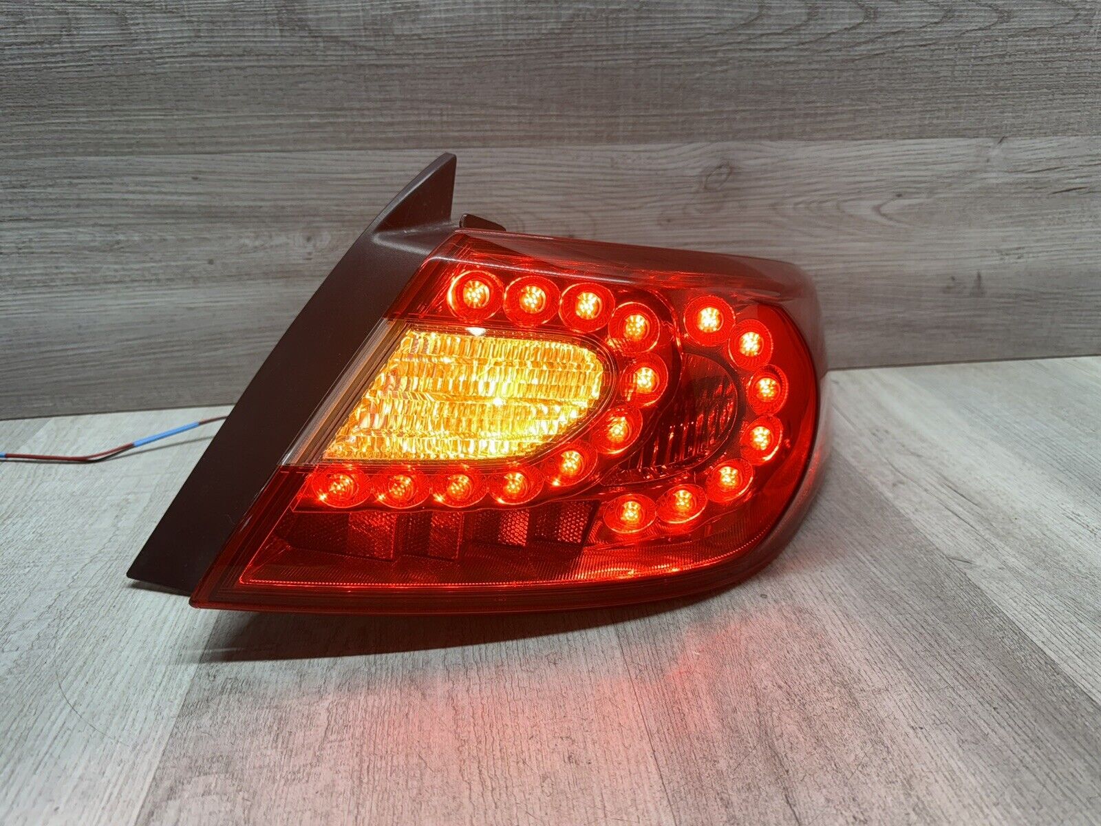 2011 2012 2013 Infiniti M37 M56 OEM Passenger Right Rh Tail Light Lamp OEM ((8))