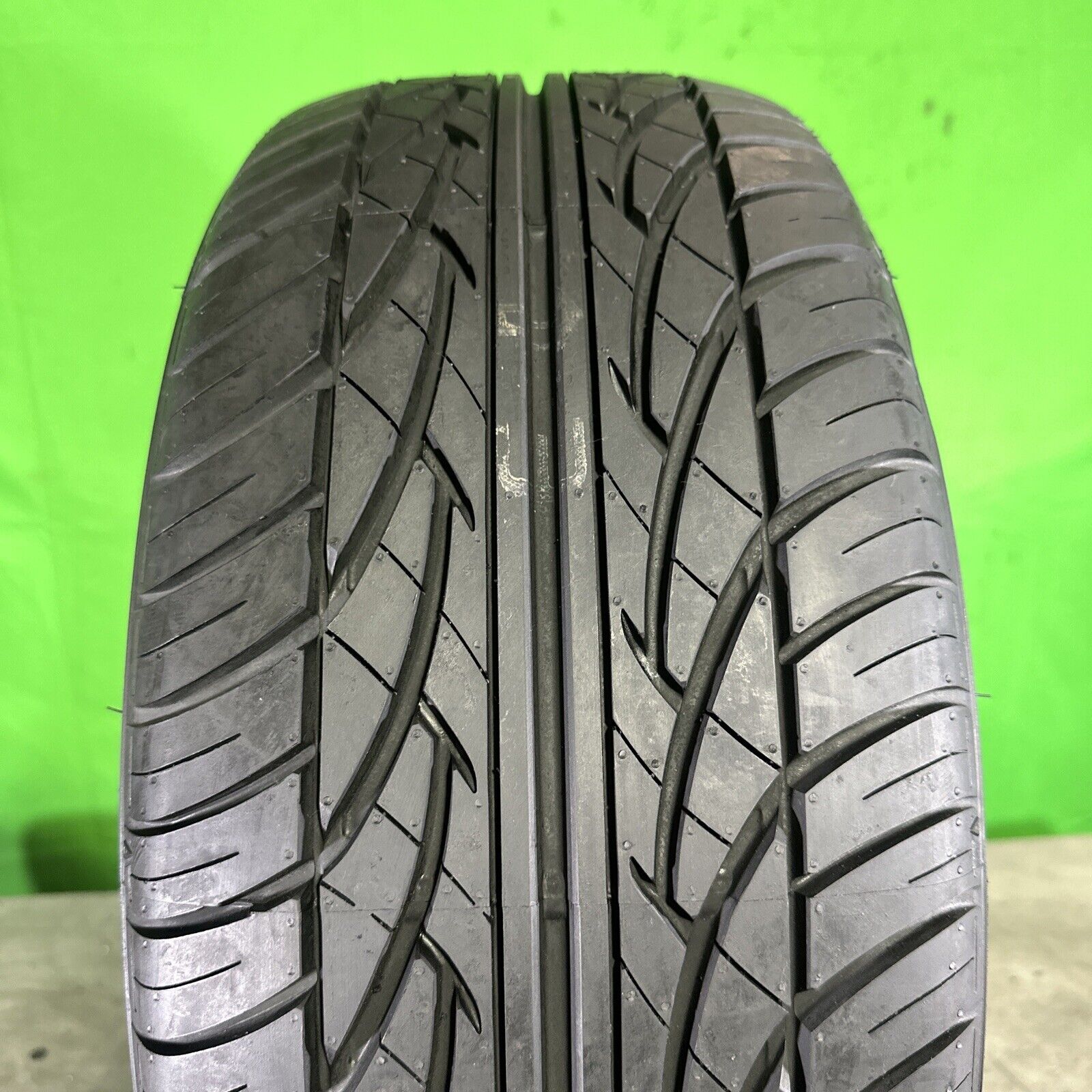 Single,New-(1 tire)225/50R16 Aspen Touring A/S 92V DOT 0318