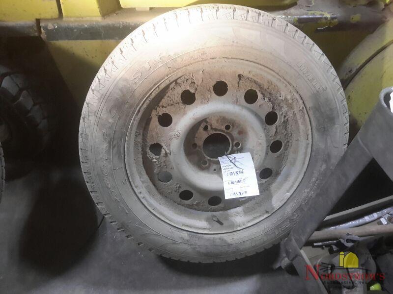 2007 Lincoln Navigator Spare Wheel With Tire 20x8-1/2, 6 lug, 135mm Steel