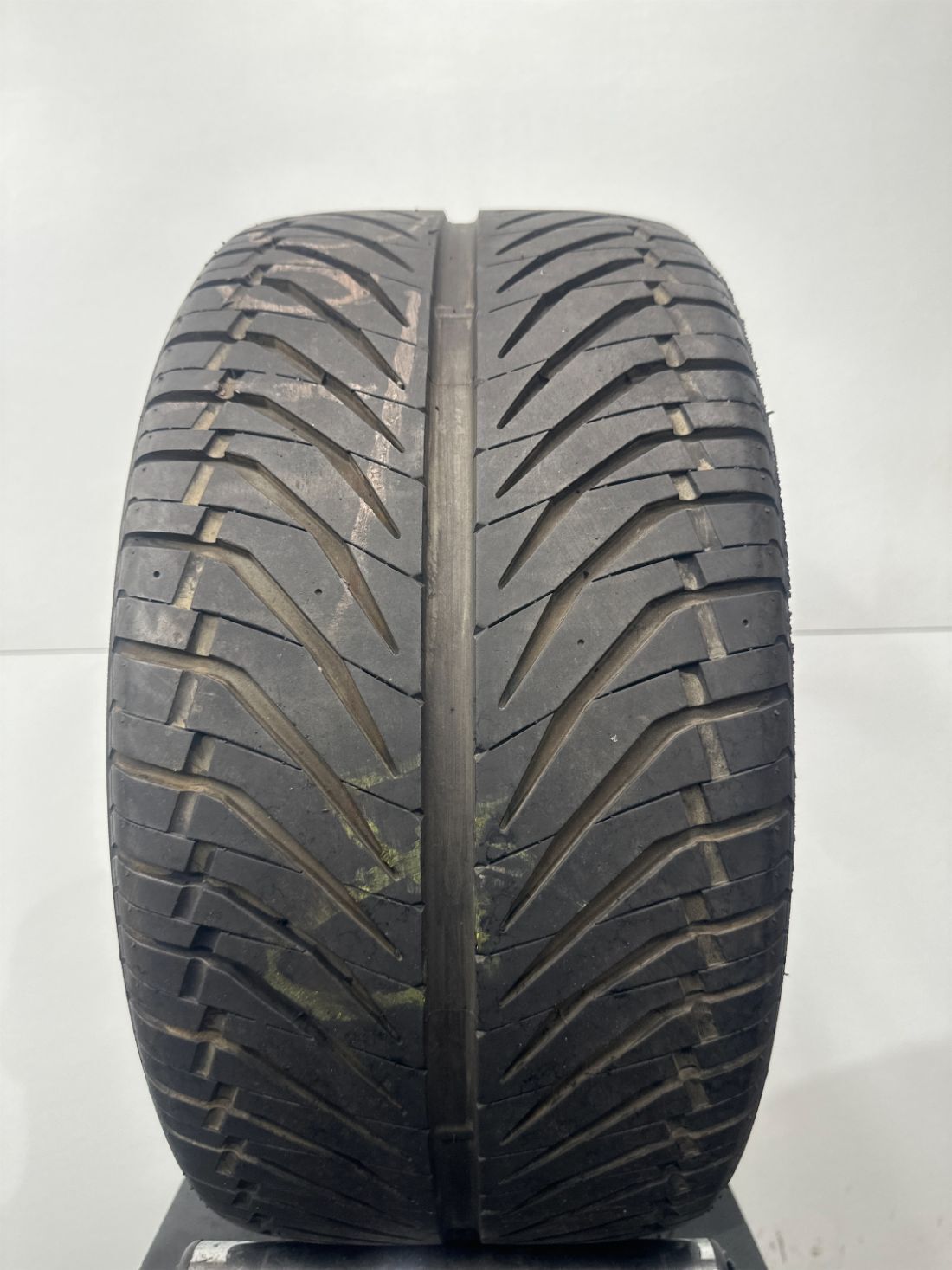 1 Kumho Ecsta Supra Used  Tire P275/40R17 2754017 275/40/17 9/32