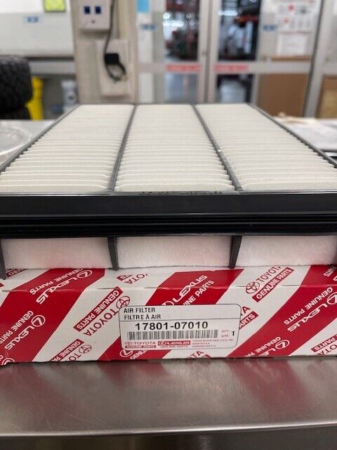 TOYOTA FACTORY OEM AIR FILTER 2001-2007 SEQUOIA 2000-2006 TUNDRA 4.7L ENGINE NEW